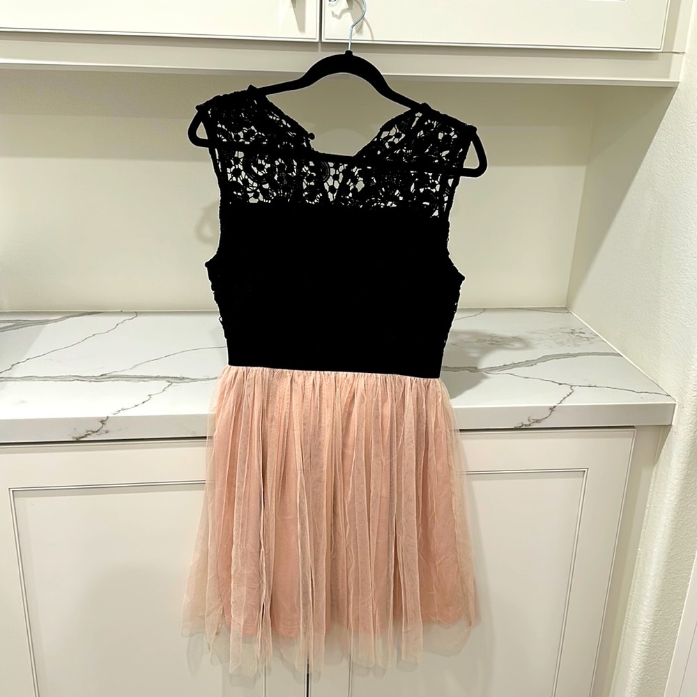 NWT F21 lace dress